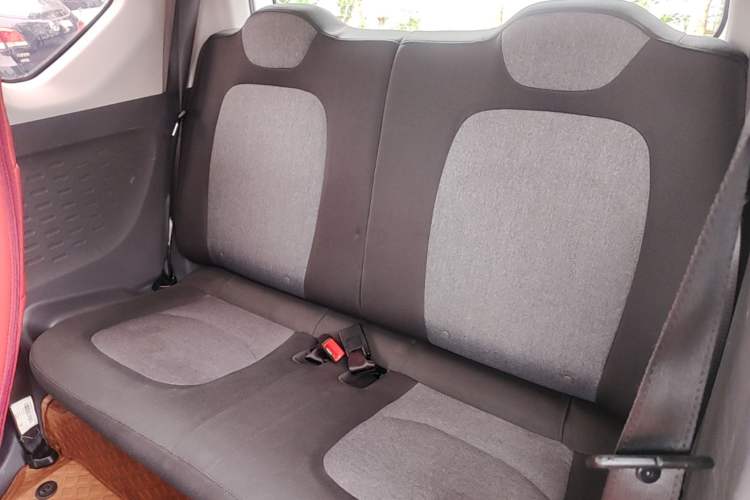 Used Wuling Hongguang MINIEV 2021 Macaron Fashion Model Lithium Iron Phosphate Left Rear Seat