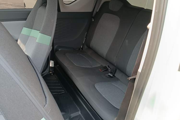 Used Wuling Hongguang MINIEV 2021 Macaron Premium Model – Lithium Iron Phosphate Left Rear Seat