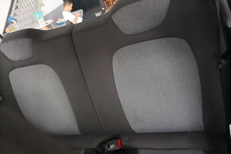 Used Wuling Hongguang MINIEV 2021 Macaron Sandwich Model 120 km Lithium Iron Phosphate Left Rear Seat