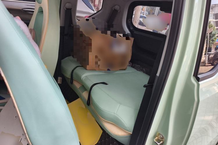 Used Wuling Hongguang MINIEV 2021 Macaron Premium Model – Lithium-NMC Left Rear Seat