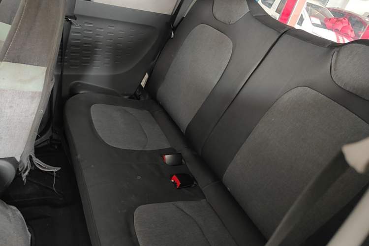 Used Wuling Hongguang MINIEV 2021 Macaron Fashion Model Lithium Iron Phosphate Left Rear Seat