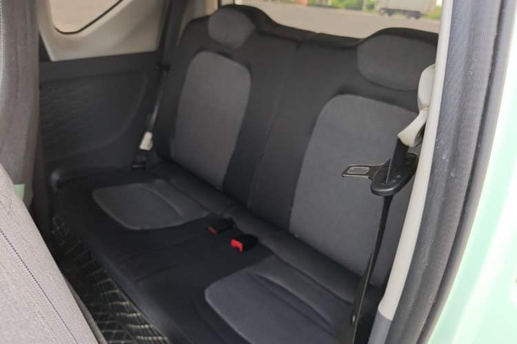 Used Wuling Hongguang MINIEV 2021 Macaron Fashion Model Lithium Iron Phosphate Left Rear Seat