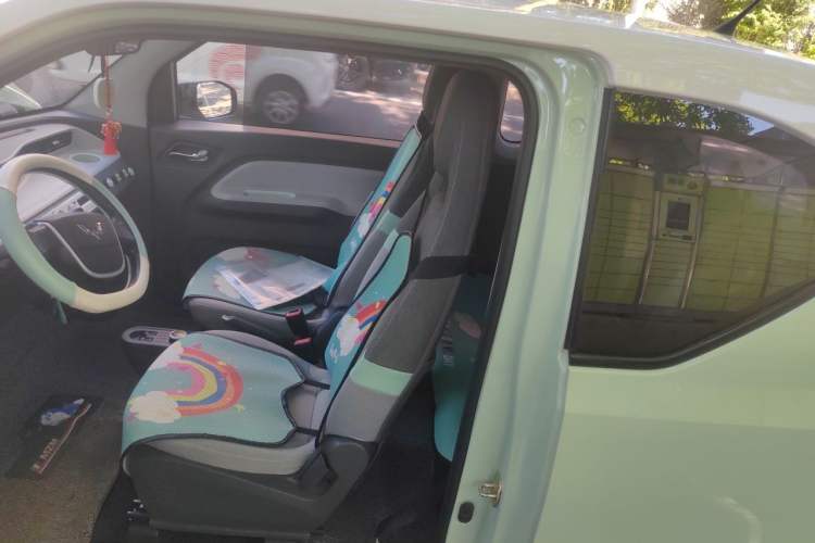 Used Wuling Hongguang MINIEV 2021 Macaron Premium Model – Lithium Iron Phosphate Left Rear Seat