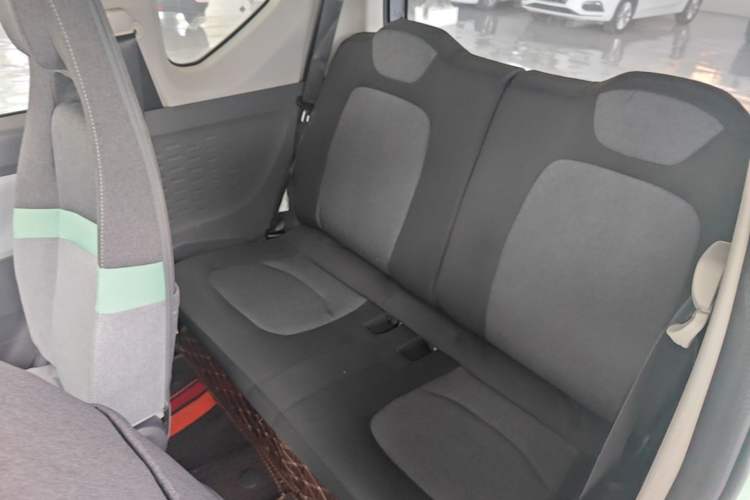 Used Wuling Hongguang MINIEV 2021 Macaron Premium Model – Lithium Iron Phosphate Left Rear Seat