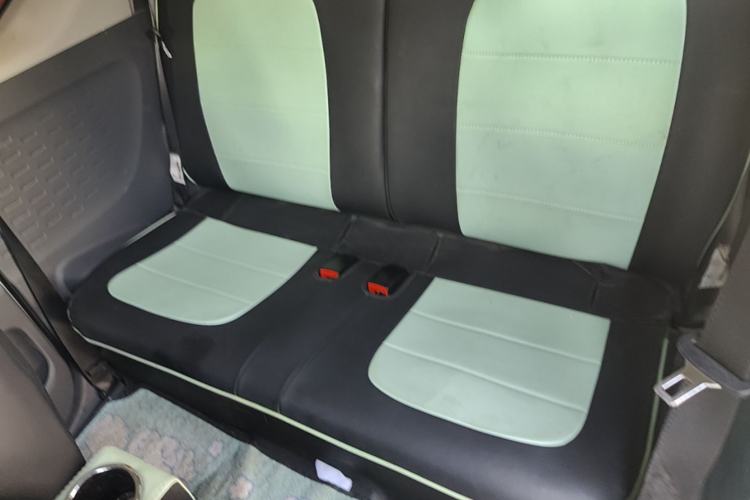 Used Wuling Hongguang MINIEV 2021 Macaron Fashion Model Lithium Iron Phosphate Left Rear Seat
