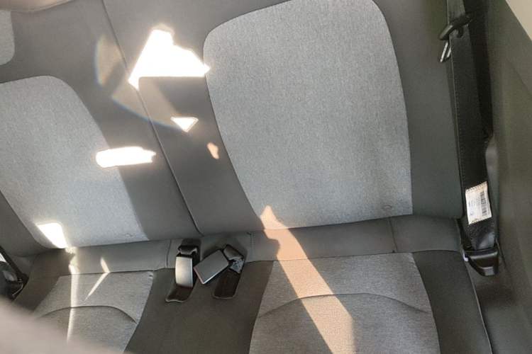 Used Wuling Hongguang MINIEV 2021 Macaron Premium Model – Lithium Iron Phosphate Left Rear Seat