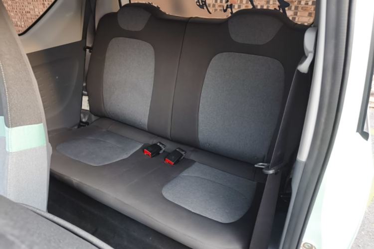 Used Wuling Hongguang MINIEV 2021 Macaron Fashion Model Lithium Iron Phosphate Left Rear Seat