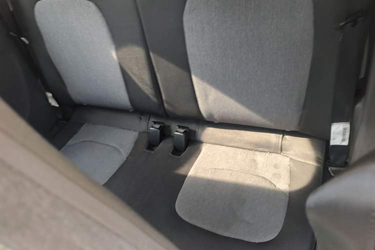 Used Wuling Hongguang MINIEV 2021 Macaron Fashion Model Lithium Iron Phosphate Left Rear Seat