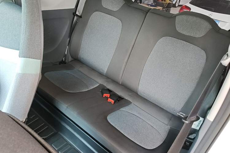 Used Wuling Hongguang MINIEV 2021 Macaron Fashion Edition Lithium-Ion Battery Left Rear Seat