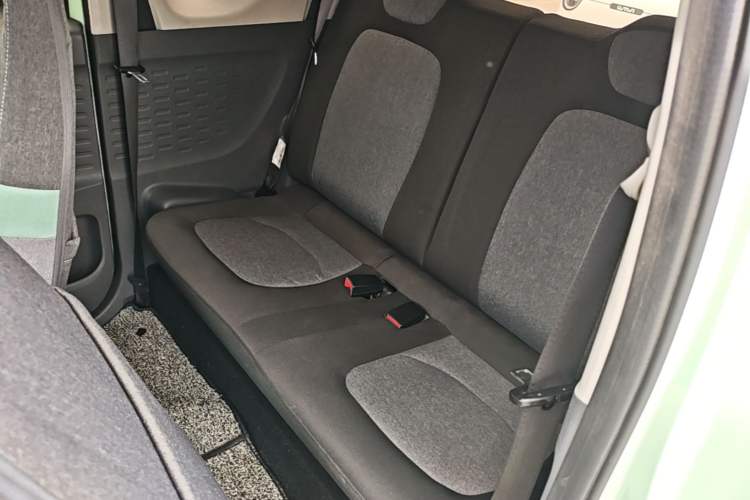 Used Wuling Hongguang MINIEV 2021 Macaron Premium Model – Lithium Iron Phosphate Left Rear Seat