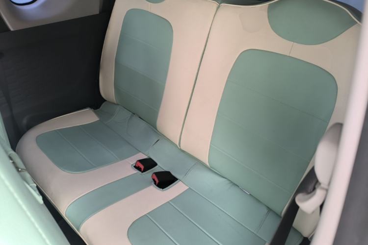 Used Wuling Hongguang MINIEV 2021 Macaron Fashion Model Lithium Iron Phosphate Left Rear Seat