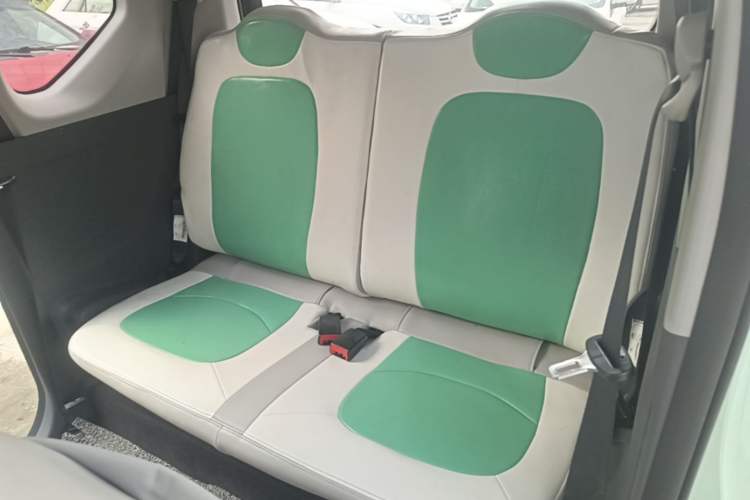 Used Wuling Hongguang MINIEV 2021 Macaron Fashion Model Lithium Iron Phosphate Left Rear Seat