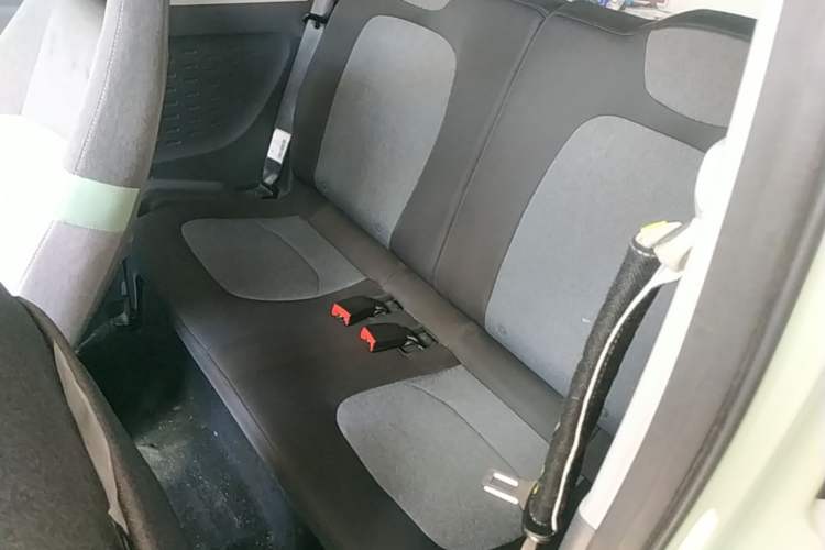 Used Wuling Hongguang MINIEV 2021 Macaron Fashion Model Lithium Iron Phosphate Left Rear Seat