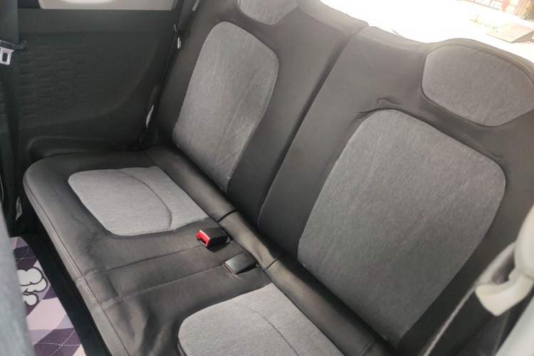 Used Wuling Hongguang MINIEV 2021 Macaron Fashion Model Lithium Iron Phosphate Left Rear Seat