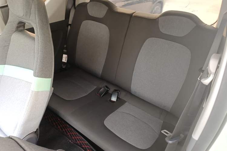 Used Wuling Hongguang MINIEV 2021 Macaron Fashion Model Lithium Iron Phosphate Left Rear Seat