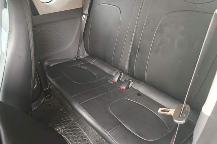 Used Wuling Hongguang MINIEV 2021 Macaron Premium Model – Lithium-NMC Left Rear Seat