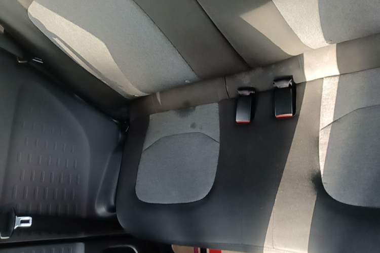 Used Wuling Hongguang MINIEV 2021 Macaron Premium Model – Lithium-NMC Left Rear Seat