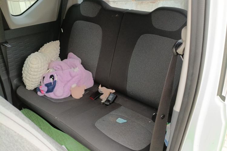 Used Wuling Hongguang MINIEV 2021 Macaron Fashion Edition Lithium-Ion Battery Left Rear Seat