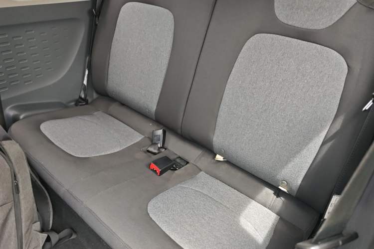 Used Wuling Hongguang MINIEV 2021 Macaron Premium Model – Lithium-NMC Left Rear Seat