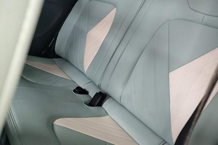 Used Wuling Hongguang MINIEV 2021 Macaron Premium Model – Lithium Iron Phosphate Left Rear Seat