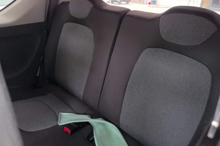 Used Wuling Hongguang MINIEV 2021 Macaron Fashion Model Lithium Iron Phosphate Left Rear Seat