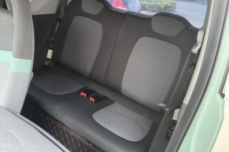 Used Wuling Hongguang MINIEV 2021 Macaron Fashion Model Lithium Iron Phosphate Left Rear Seat