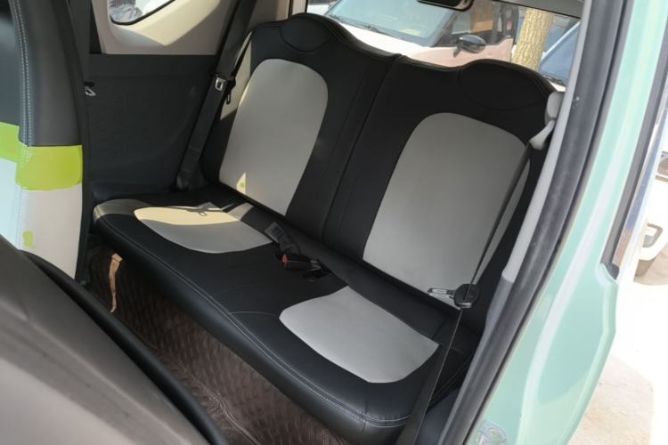 Used Wuling Hongguang MINIEV 2021 Macaron Sandwich Model 120 km Lithium Iron Phosphate Left Rear Seat