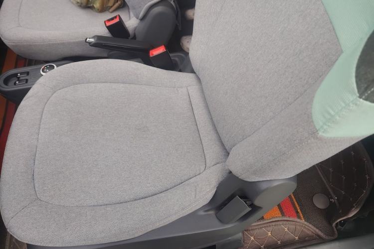 Used Wuling Hongguang MINIEV 2021 Macaron Premium Model – Lithium Iron Phosphate Left Rear Seat