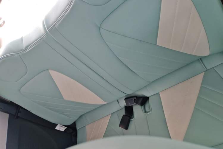 Used Wuling Hongguang MINIEV 2021 Macaron Premium Model – Lithium Iron Phosphate Left Rear Seat