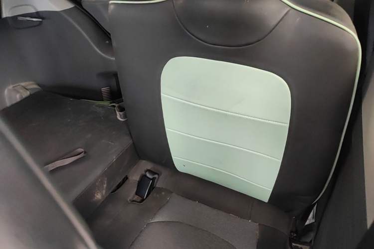 Used Wuling Hongguang MINIEV 2021 Macaron Fashion Model Lithium Iron Phosphate Left Rear Seat