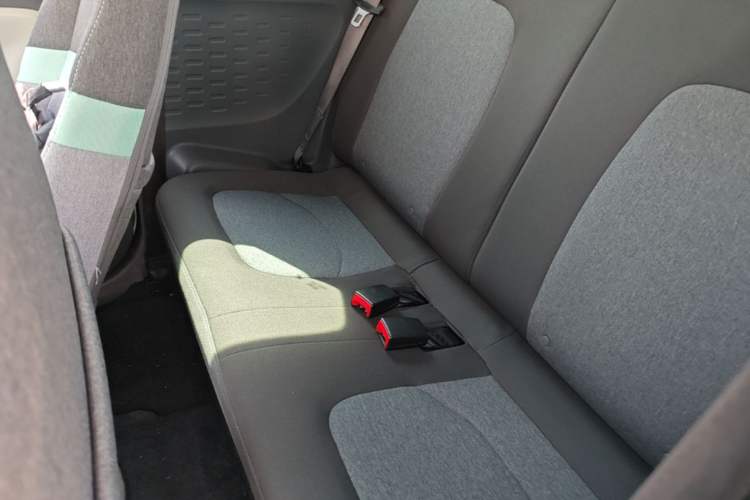 Used Wuling Hongguang MINIEV 2021 Macaron Premium Model – Lithium Iron Phosphate Left Rear Seat
