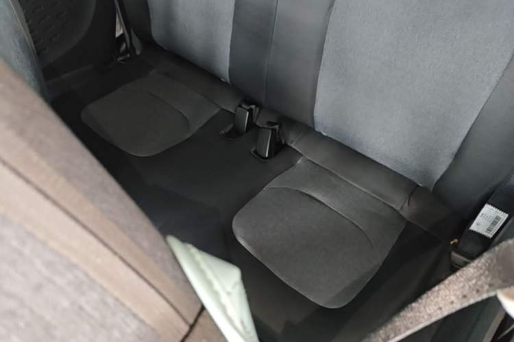 Used Wuling Hongguang MINIEV 2021 Macaron Fashion Model Lithium Iron Phosphate Left Rear Seat