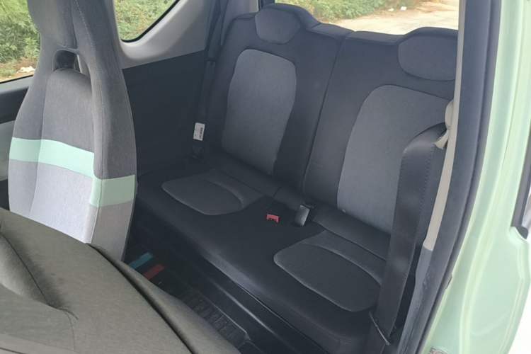 Used Wuling Hongguang MINIEV 2021 Macaron Fashion Model Lithium Iron Phosphate Left Rear Seat