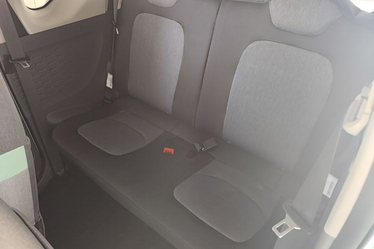 Used Wuling Hongguang MINIEV 2021 Macaron Fashion Model Lithium Iron Phosphate Left Rear Seat