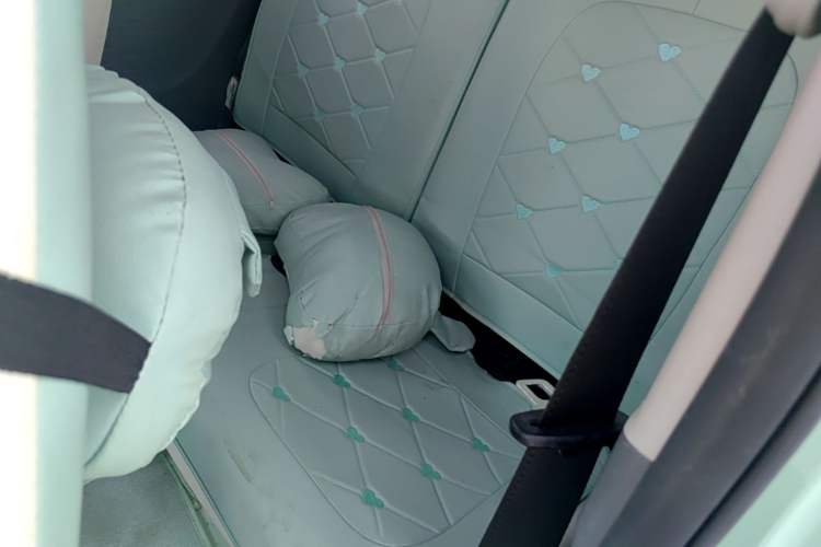 Used Wuling Hongguang MINIEV 2021 Macaron Fashion Model Lithium Iron Phosphate Left Rear Seat