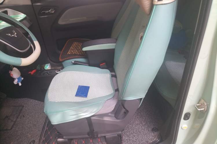 Used Wuling Hongguang MINIEV 2021 Macaron Premium Model – Lithium Iron Phosphate Left Rear Seat