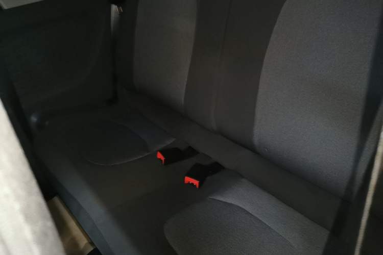 Used Wuling Hongguang MINIEV 2021 Macaron Premium Model – Lithium-NMC Left Rear Seat