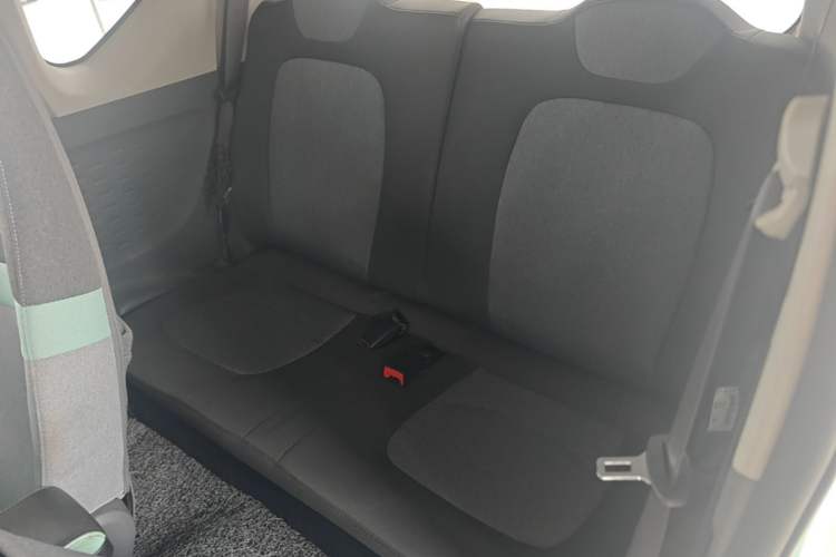 Used Wuling Hongguang MINIEV 2021 Macaron Premium Model – Lithium Iron Phosphate Left Rear Seat