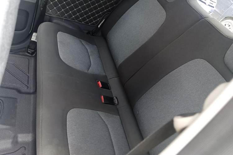 Used Wuling Hongguang MINIEV 2021 Macaron Fashion Model Lithium Iron Phosphate Left Rear Seat