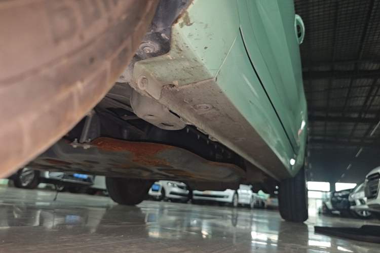 Used Wuling Hongguang MINIEV 2021 Macaron Sandwich Model 120 km Lithium Iron Phosphate Left Side Sill