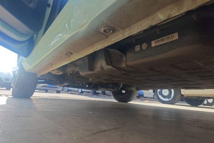 Used Wuling Hongguang MINIEV 2021 Macaron Premium Model – Lithium Iron Phosphate Left Side Sill