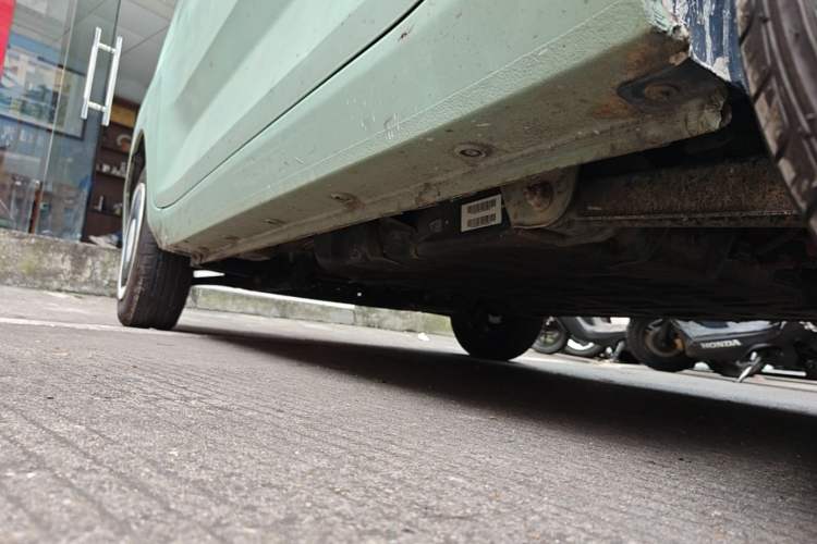 Used Wuling Hongguang MINIEV 2021 Macaron Premium Model – Lithium-NMC Left Side Sill