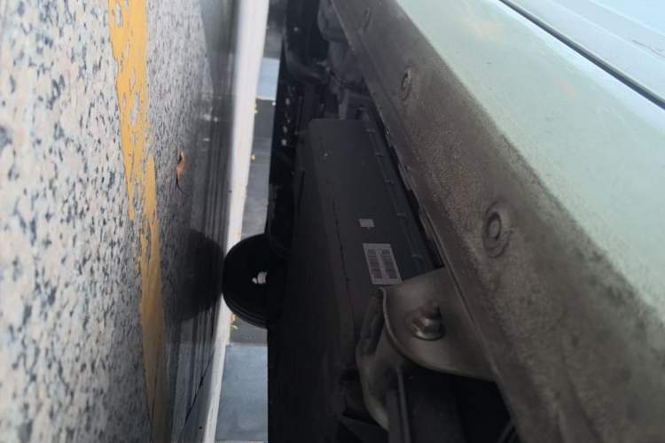 Used Wuling Hongguang MINIEV 2021 Macaron Fashion Model Lithium Iron Phosphate Left Side Sill