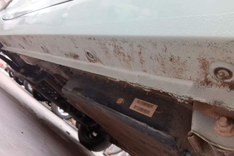 Used Wuling Hongguang MINIEV 2021 Macaron Fashion Model Lithium Iron Phosphate Left Side Sill