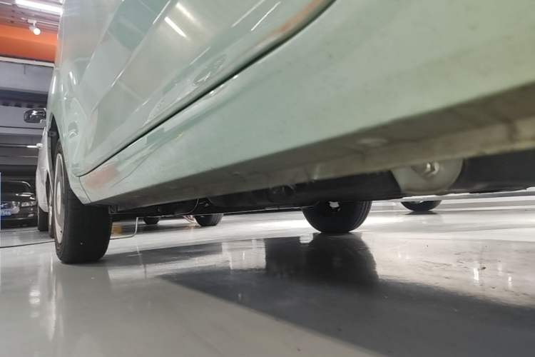 Used Wuling Hongguang MINIEV 2021 Macaron Premium Model – Lithium-NMC Left Side Sill