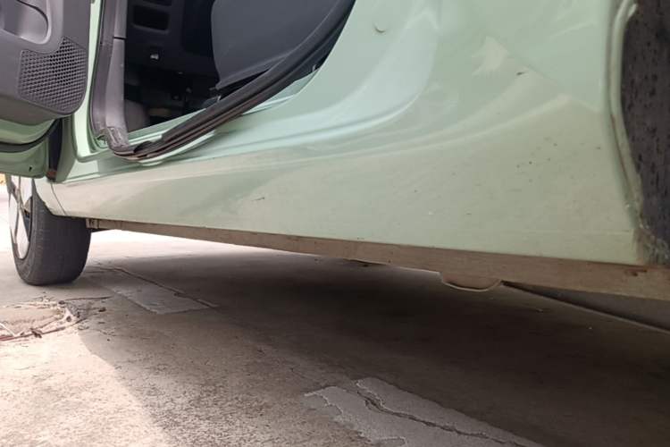 Used Wuling Hongguang MINIEV 2021 Macaron Fashion Model Lithium Iron Phosphate Left Side Sill