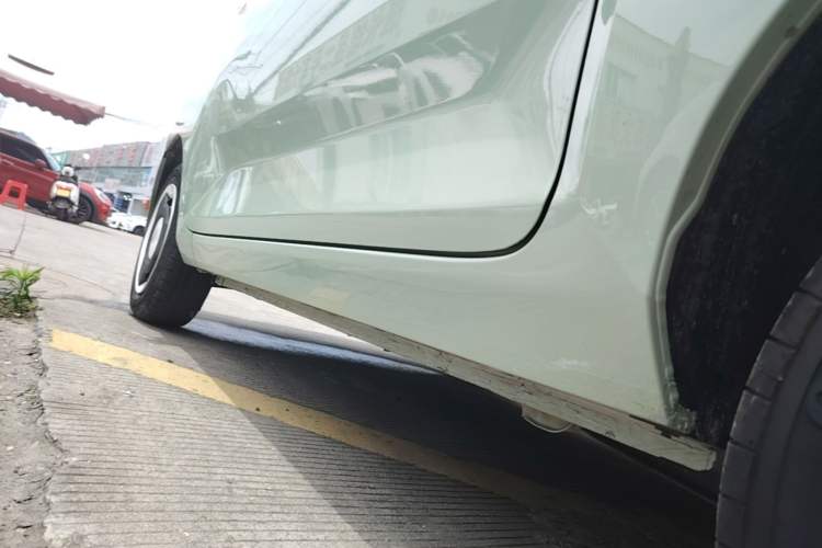 Used Wuling Hongguang MINIEV 2021 Macaron Premium Model – Lithium Iron Phosphate Left Side Sill