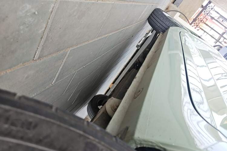 Used Wuling Hongguang MINIEV 2021 Macaron Fashion Model Lithium Iron Phosphate Left Side Sill
