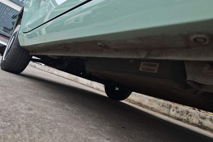Used Wuling Hongguang MINIEV 2021 Macaron Fashion Edition Lithium-Ion Battery Left Side Sill