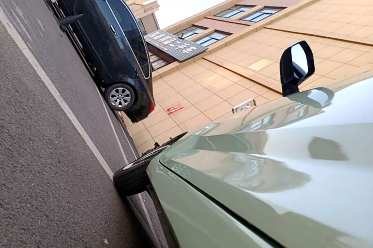 Used Wuling Hongguang MINIEV 2021 Macaron Premium Model – Lithium Iron Phosphate Left Side Sill